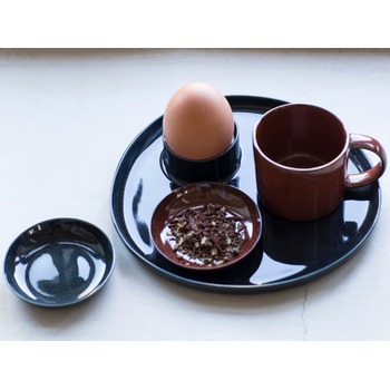 Anita_Le_Grelle_Serax_B5118131_Breakfast_Plate_Egg_Eierbord_Dark_Blue_D16-5_.jpg