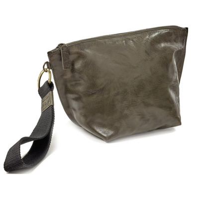 Bea_Mombaers_B2918005O_POCHETTE_OLIVE.jpg