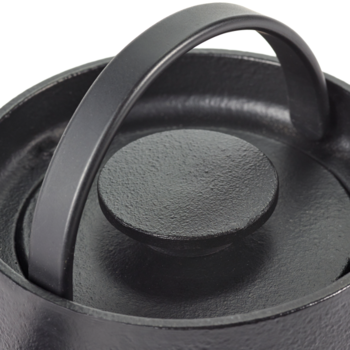 Sergio-Herman-INKU-Tea-pot-Cast-Iron-SERAX-1.png