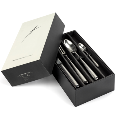 Ann-Demeulemeester-GIFTBOX-24-PCS-ZOE-MATT-B1319010GB.png