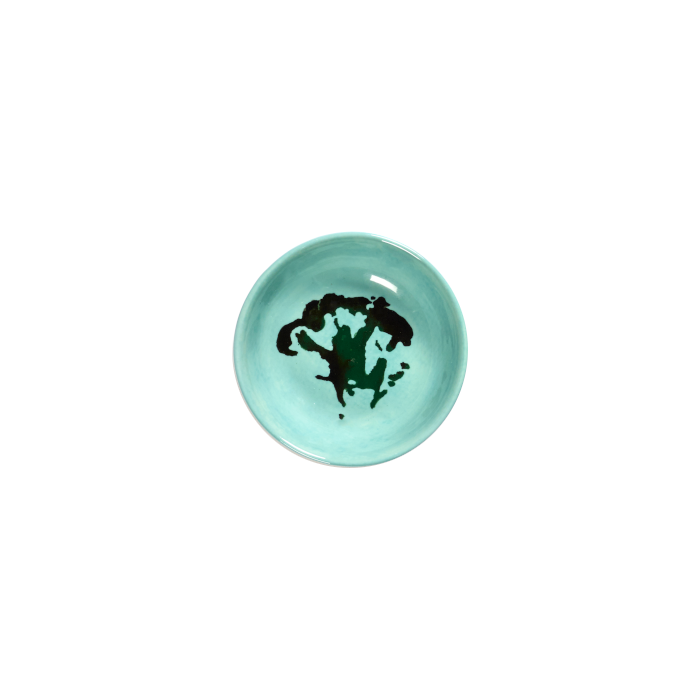 Yotam_Ottolenghi_FEAST_Ivo_Bisignano_B8921001F_Azure_Broccoli_Green_plate_7_SERAX.png