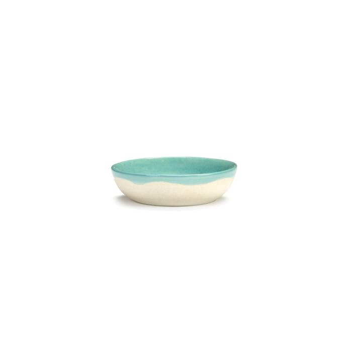 Yotam_Ottolenghi_FEAST_Ivo_Bisignano_B8921001F_Azure_Broccoli_Green_plate_7_SERAX_.png