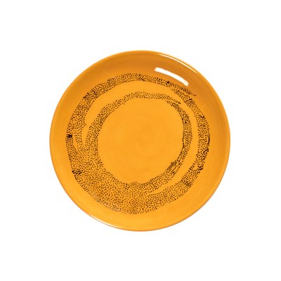 Yotam_Ottolenghi_FEAST_Ivo_Bisignano_B8921003J_Sunny_Yellow_Swirl_Dots_Black_plate_16_SERAX.png