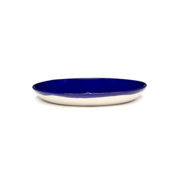 Yotam_Ottolenghi_FEAST_Ivo_Bisignano_B8921003U_Lapis_Lazuli_Artichoke_White_plate_16_SERAX_.png