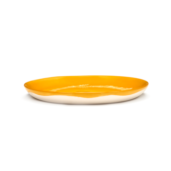 Yotam_Ottolenghi_FEAST_Ivo_Bisignano_B8921004D_Sunny_Yellow_Swirl_Stripes_White_plate_19_SERAX_.png
