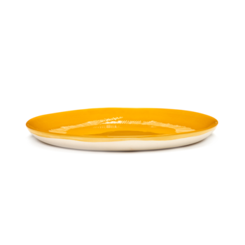 Yotam_Ottolenghi_FEAST_Ivo_Bisignano_B8921005D_Sunny_Yellow_Swirl_Stripes_plate_M22_SERAX_.png