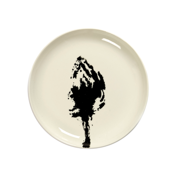 Yotam_Ottolenghi_FEAST_Ivo_Bisignano_B8921004S_White_Artichoke_Black_plate_S19cm_SERAX.png