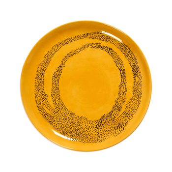 Yotam_Ottolenghi_FEAST_Ivo_Bisignano_B8921005J_Sunny_Yellow_Swirl_Dots_plate_M22_SERAX.png