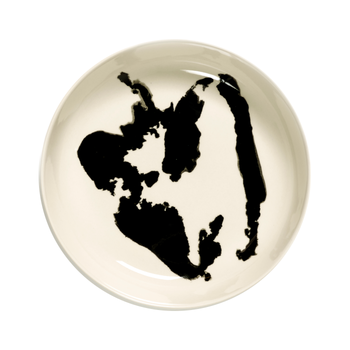 Yotam_Ottolenghi_FEAST_Ivo_Bisignano_B8921008K_White_Pepper_Black_plate_HIGH_22_SERAX_.png