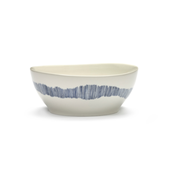 Yotam_Ottolenghi_FEAST_Ivo_Bisignano_B8921010B_White_Swirl_Stripes_Blue_18_SERAX.png