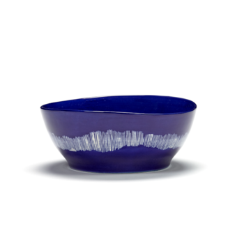 Yotam_Ottolenghi_FEAST_Ivo_Bisignano_B8921010C_Lapis_Lazuli_Swirl_Stripes_White_Bowl_18_SERAX.png