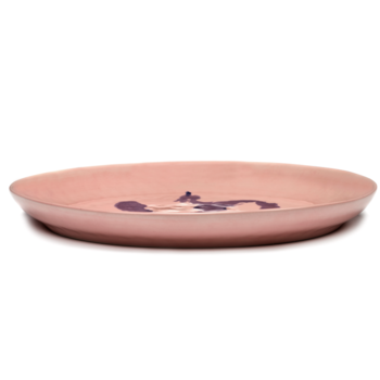 Yotam_Ottolenghi_FEAST_Ivo_Bisignano_B8921016I_Delicious_Pink_Pepper_Blue_SERVING_plate_35_SERAX_.png