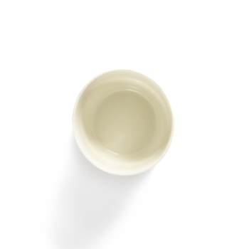 Yotam_Ottolenghi_FEAST_Ivo_Bisignano_B8921017B_White_Swirl_Stripes_Blue_Espresso_Cup_Serax_.png