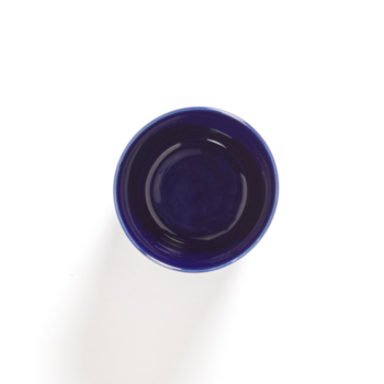 Yotam_Ottolenghi_FEAST_Ivo_Bisignano_B8921018A_Lapis_Swirl_Stripes_White_Coffee_Cup_Serax_.png