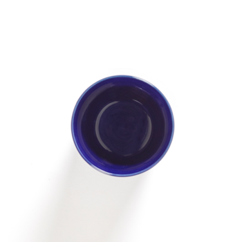 Yotam_Ottolenghi_FEAST_Ivo_Bisignano_B8921019A_Lapis_Lazuli_Swirl_Stripes_White_Tea_Cup_Serax_.png