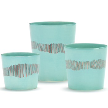 Yotam_Ottolenghi_FEAST_Ivo_Bisignano_B8921019C_Azure_Swirl_Stripes_Red_Tea_Cup_Serax_Bohero.png