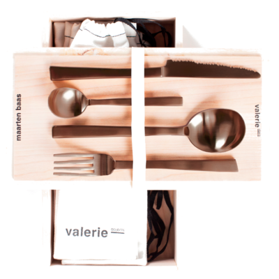 Maarten_Baas_INNER_CIRCLE_cutlery_brass_4_valerie_objects_.png
