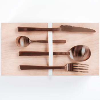 Maarten_Baas_INNER_CIRCLE_cutlery_brass_4_valerie_objects.png