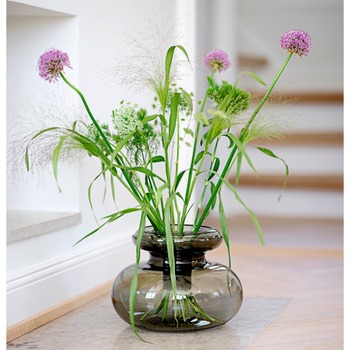 ZONE_DENMARK_INU_vase_smoked_grey_25936_vaas_.jpg