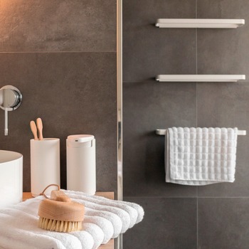 ZONE_DENMARK_RIM_towel_rail_white_14473_.jpg