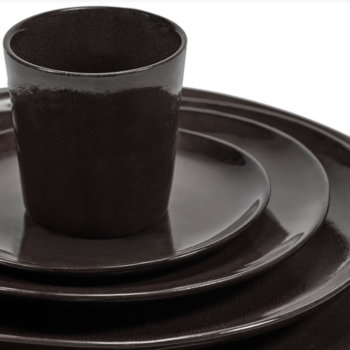 Marie_Michielssen_La_Mre_Plate_L_Ebony_B5123005-704_Serax.png