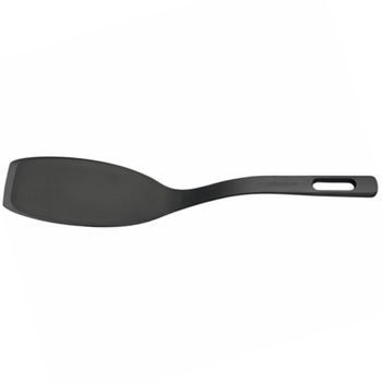 FISKARS_Functional_Form_spatula_1023612_Flipping_spatula.jpg