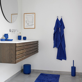 ZONE_DENMARK_UME_Indigo_Blue_Toothbrush_Mug_Bicchiere_Spazzolino_31553_Italia_1a.jpg