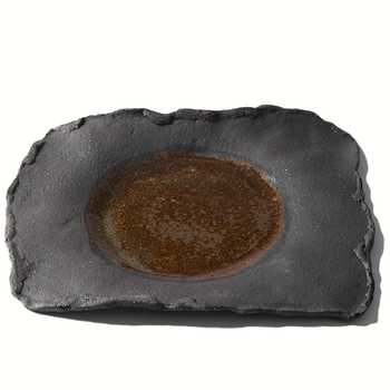 UNIK_ROOS_VAN_DE_VELDE_ODETOTHEEARTH_T1024013_STARTER_PLATE_DUST_BLACK_RB.png