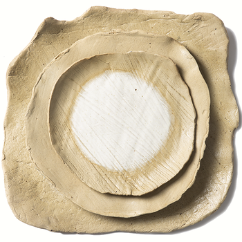 UNIK_ROOS_VAN_DE_VELDE_ODETOTHEEARTH_T1024018_DESSERT_PLATE_EBONY_GOLD_CREAM_RB_1.png