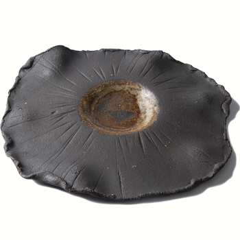 UNIK_ROOS_VAN_DE_VELDE_ODETOTHEEARTH_T1024009_TAPAS_PLATE_LAVA_BLACK_Bohero.png
