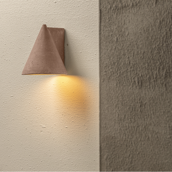 Thijs-Prinsen-Wall-Lamp-1-Dark-Red-Concrete-Primary-Shape-B7224001-310.png