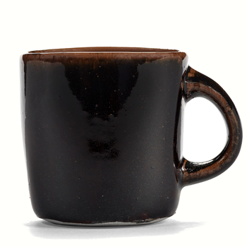 Uncharted-Out-of-Lines-Serax-Raphael-Navot-Julien-Stephanie-Cohen-Mug-handle-Brown-.png