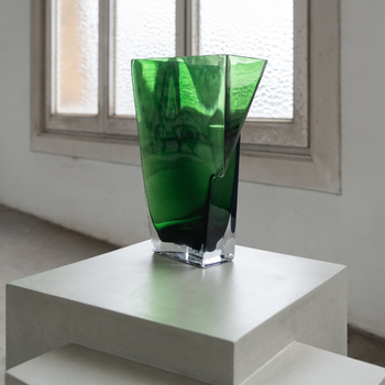 Bob-Verhelst-Serax-The-Sculptural-Confluence-VASE-8-Green-DUNK-.png