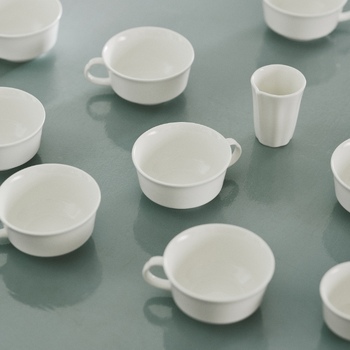 Sergio-Herman-Silhouette-Serax-Milk-Jug-Melkkan.png