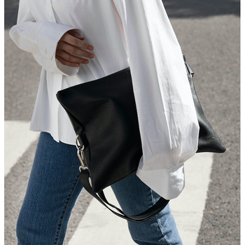 noanstudio_Anna_Lehmusniemi_Bold_bag_Black_Noir.png