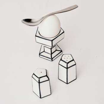 CarteBlanche_eggcup_saltpepperset_sf1.png