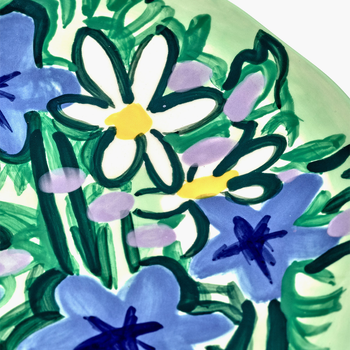 B8926100_NelMartensServingspring_2.png