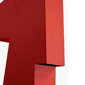B0426007_300_BobVerhelstNIZOUtablelampred-pp2.png