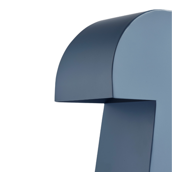 B0426007_600_BobVerhelstNIZOUtablelamplightblue-pp2.png