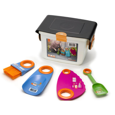 My_First_Fiskars_Box_Set_with_small_garden_tools_138200.jpg