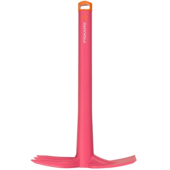 Fiskars_Inspiration_Planters_Hoe_Ruby_359cm.JPG