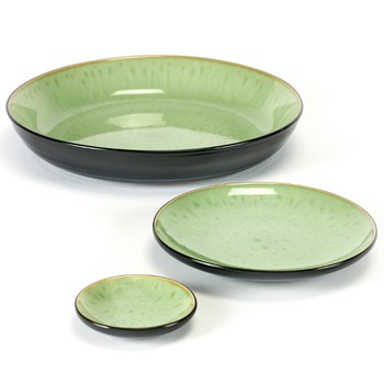 Pascale_Naessens_serving_dish_black_green_black_B1013055Z_2.jpg