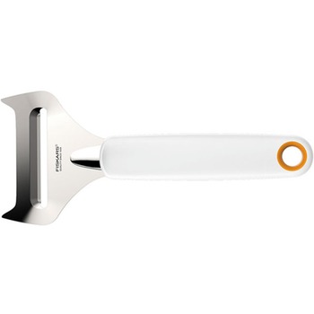 Fiskars_cheese_slicer_for_soft_cheese_1016128_Functional_Form_Bohero_1.JPG