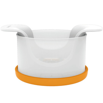 Fiskars_apple_divider_with_container_1016132_Functional_Form_Bohero.JPG